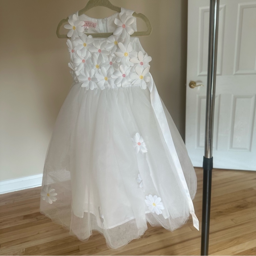 2T Girls White pTulle Dress - Picture 11 of 11